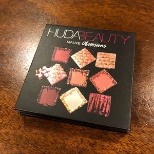 HUDA Beauty Obsessions Eyeshadow Palette